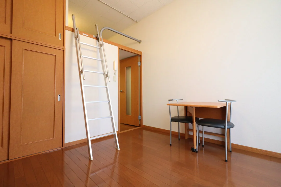 １Ｆはフローリング仕様・２Ｆは絨毯仕様になります。