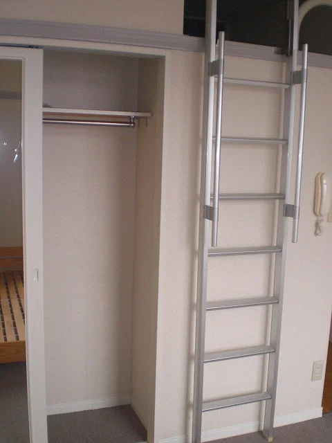 1階はフローリング、2階はじゅうたんです。