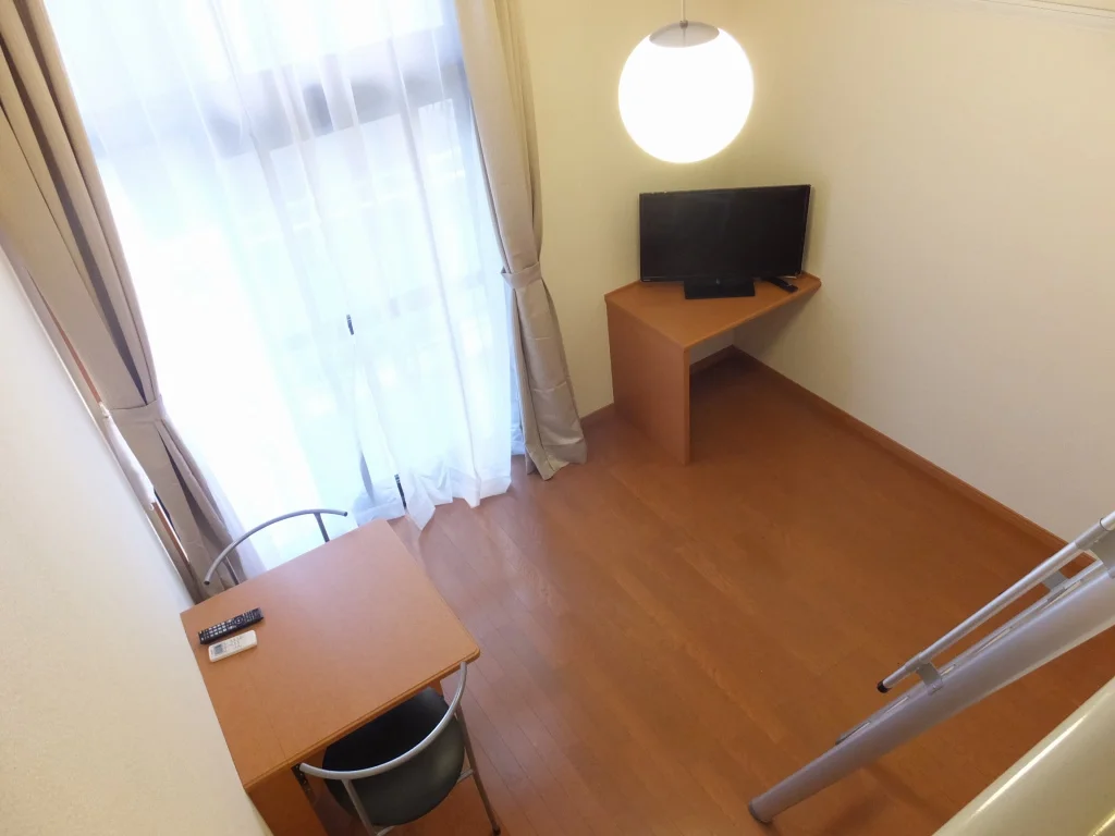 ロフトから見た居室部分です。