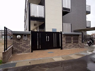 オートロックゲート付き。