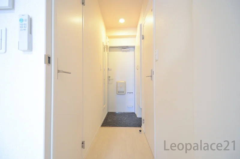 同シリーズの類似となります。現況を優先致します。