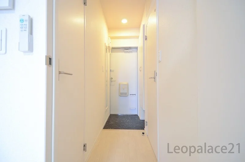 同シリーズの類似となります。現況を優先致します。