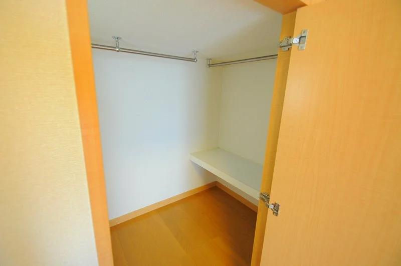 1階はフローリング、2階はじゅうたんです。