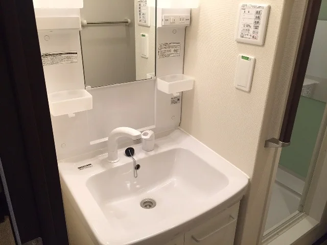 独立洗面台