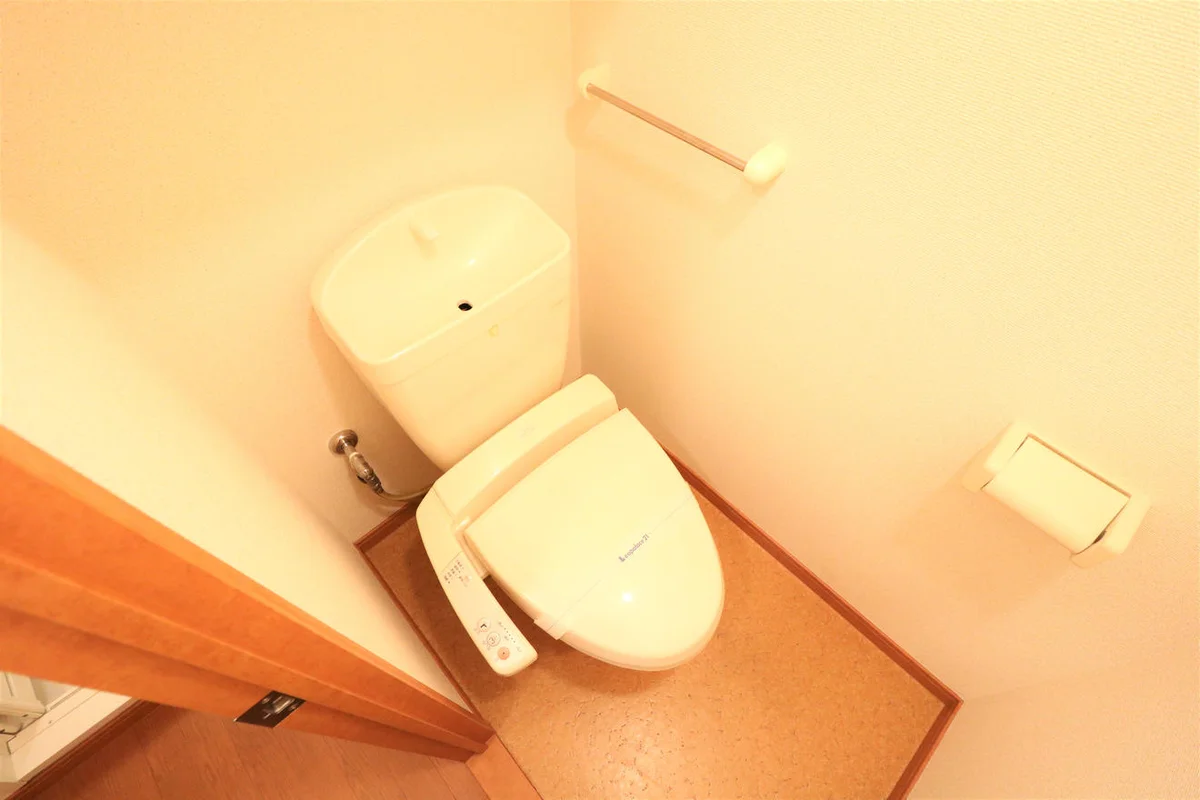 温水洗浄便座を完備しており快適な毎日を！