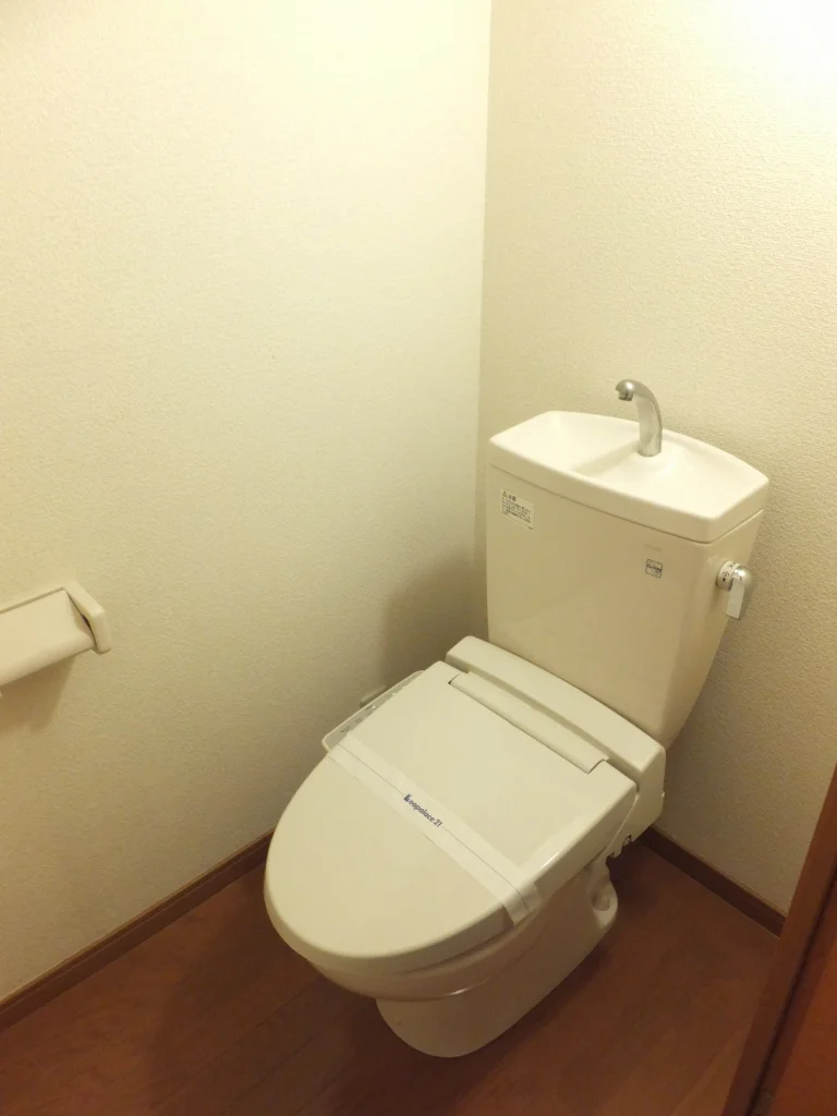 温水洗浄便座設置済み