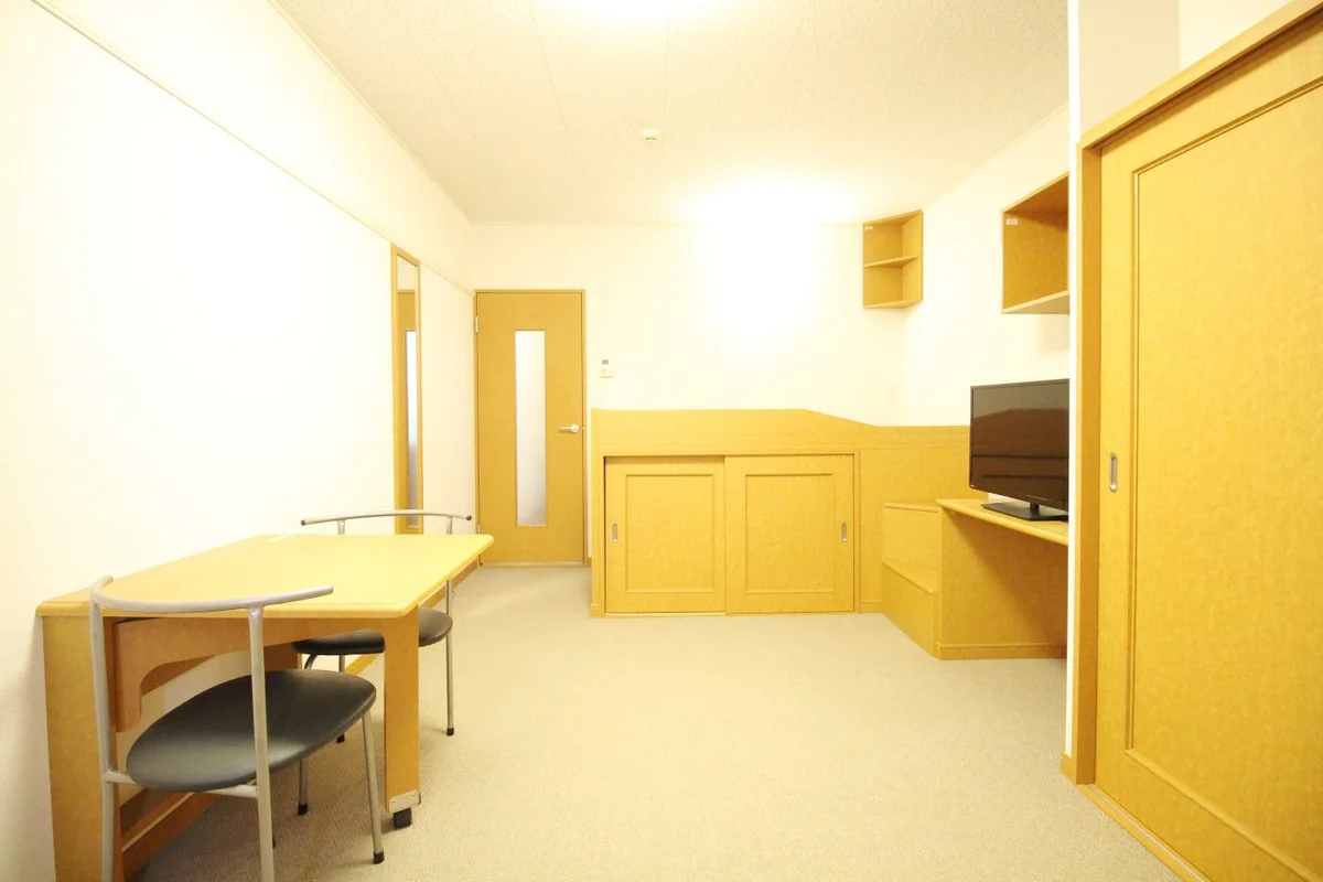 2Fは絨毯仕様となります。（部屋により模様は異なります。）