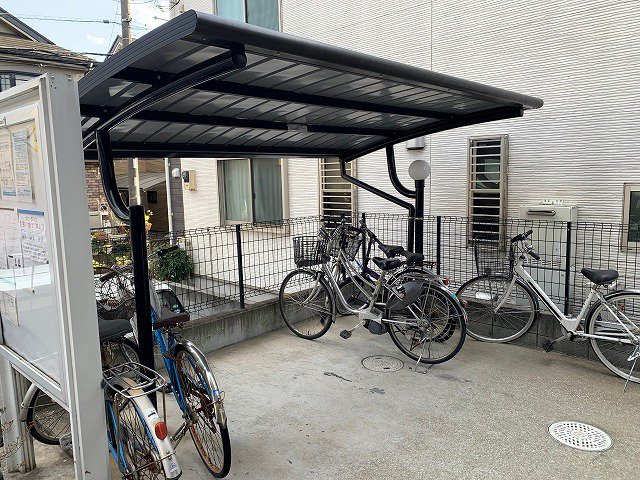 駐輪場　原付＆自転車のみ駐輪可能