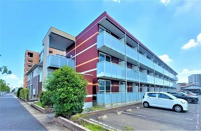 ｺﾝﾋﾞﾆ 、 ｽｰﾊﾟｰ も近くにあり住環境がいい物件です