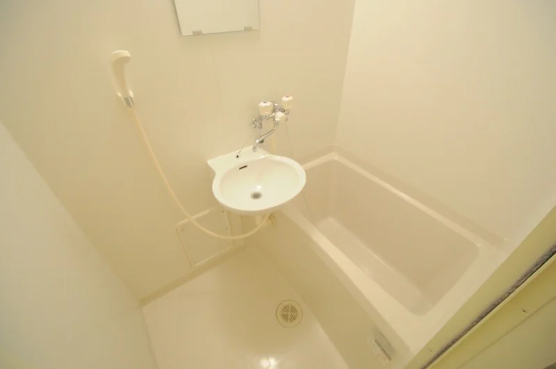 備品や設備仕様は号室等により異なります現地をご確認下さい。