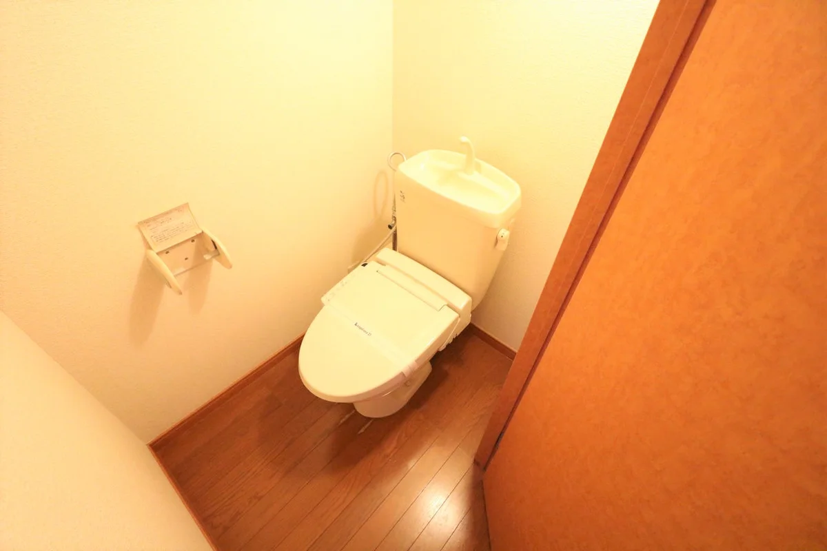 温水洗浄便座を完備しており快適な毎日を！