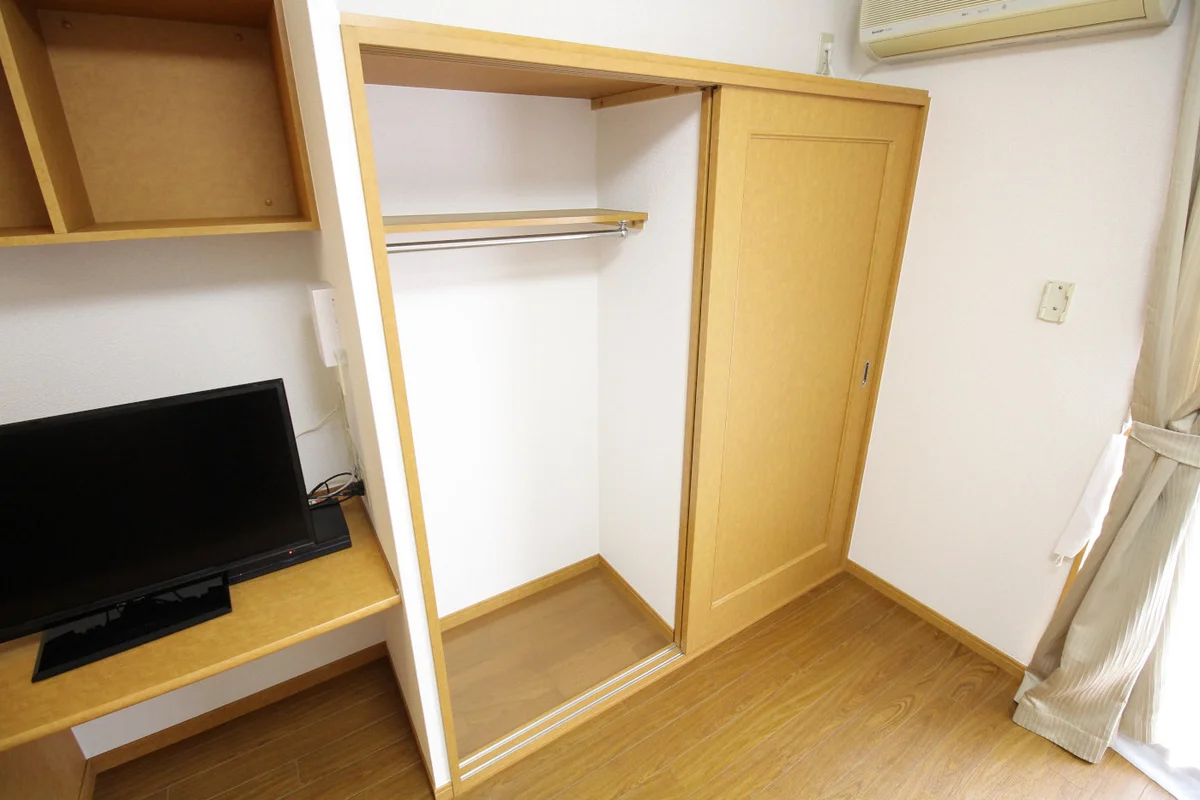 大切な洋服を収納するのに欠かせないクローゼットを完備！