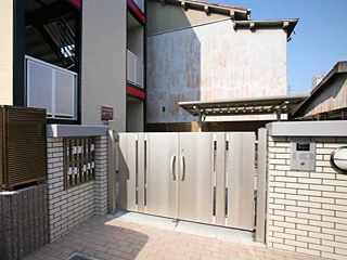 オートロック完備