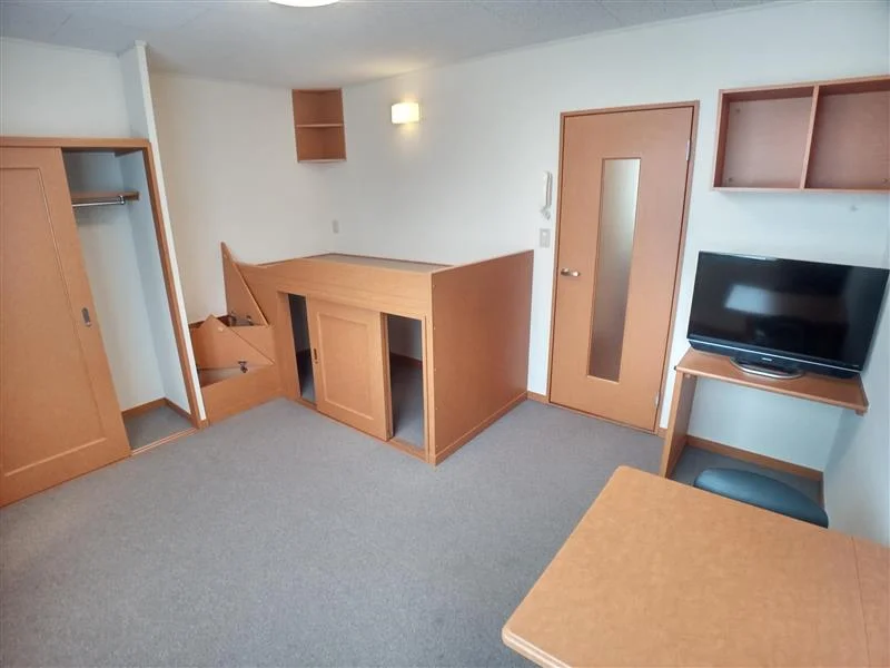 落ち着いた雰囲気の居室空間