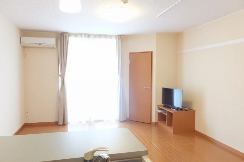 ウォークインクローゼットのお部屋です。