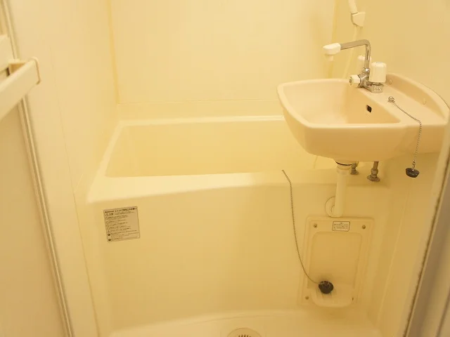 浴室乾燥機付きで雨の日でも洗濯物が乾きます☆