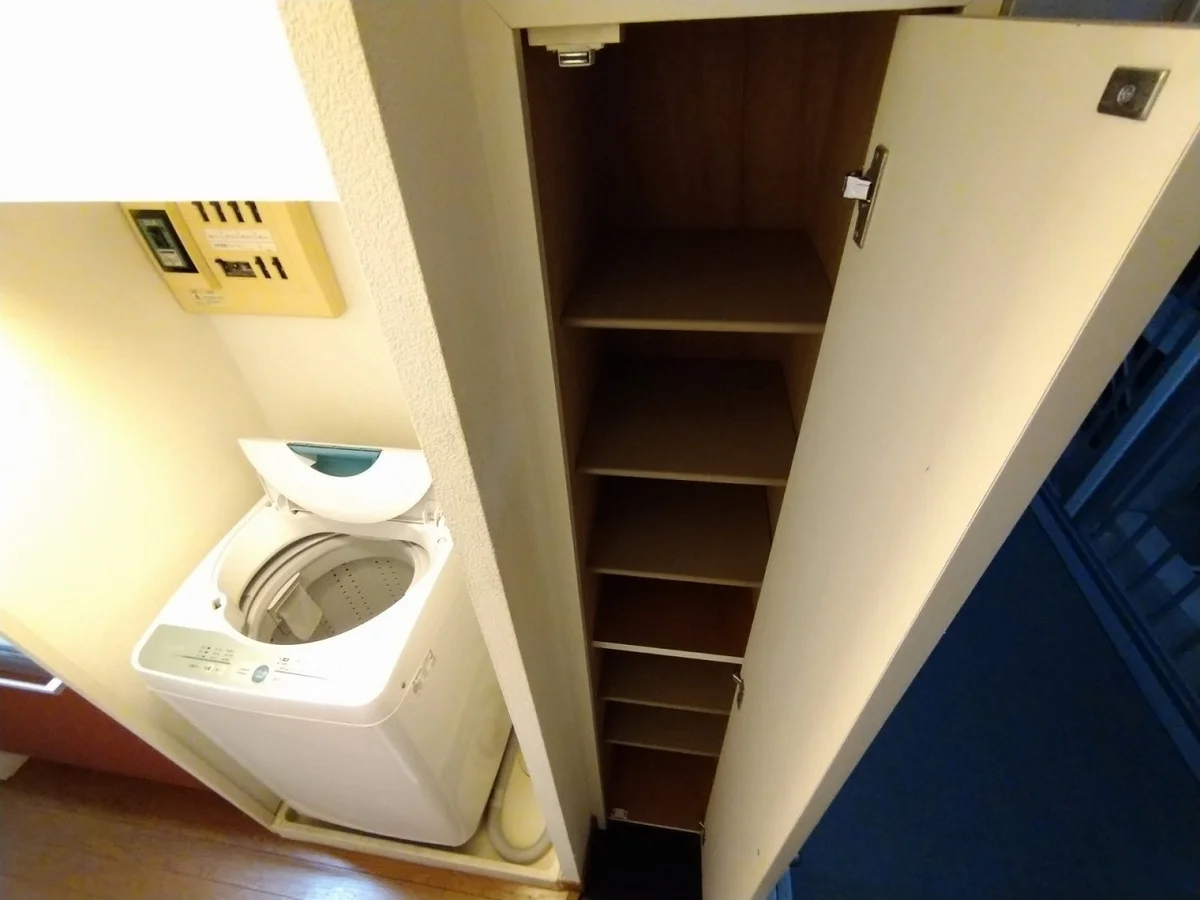 シューズボックス