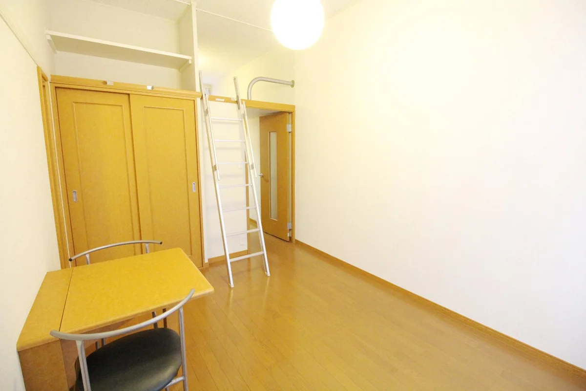 天井が高く開放的な空間ですよ☆