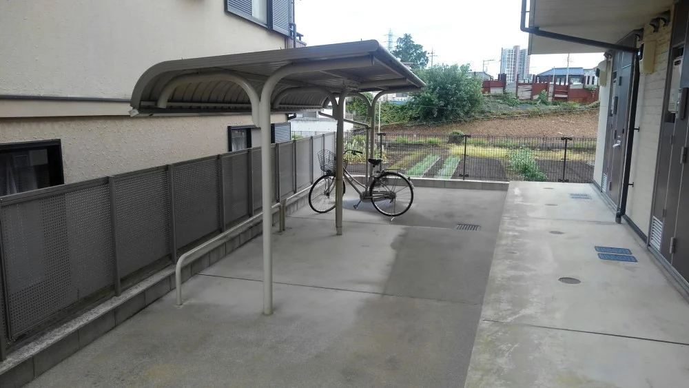 屋根付き駐輪場