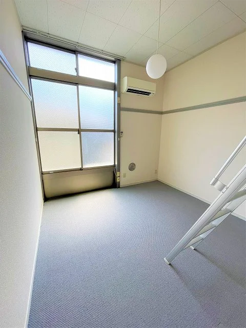 家具・家電有りです。