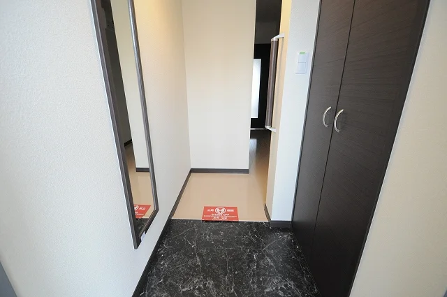 実際のお部屋と異なる場合がございます