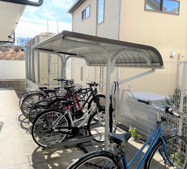 屋根付き駐輪場