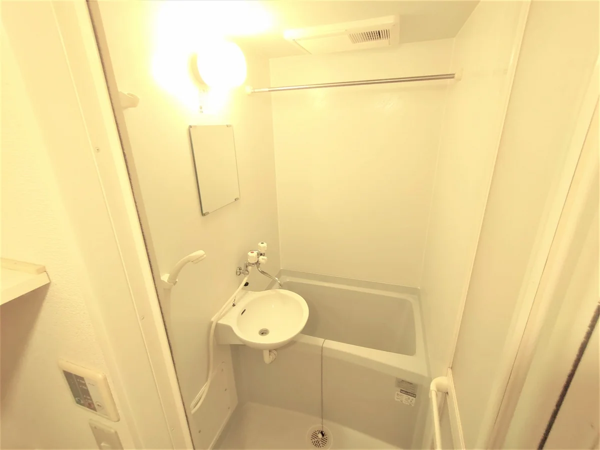 設備・仕様は号室により異なる為、現況を優先致します。