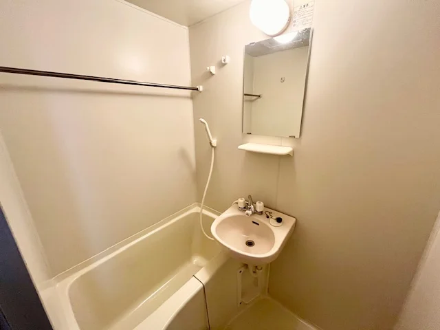 設備・使用は号室により異なる為、現状を優先いたします