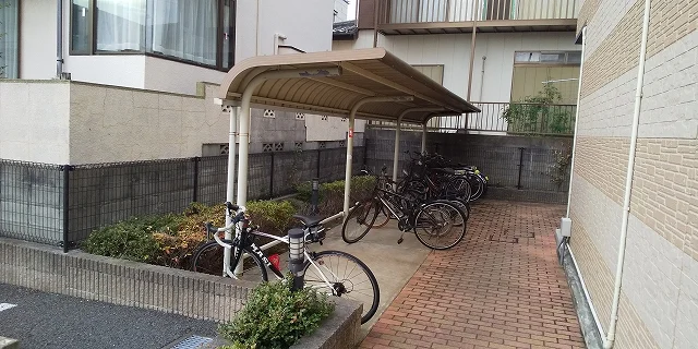 駐輪場完備
