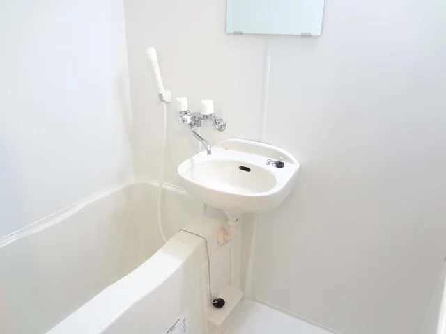 雨の日に便利な浴室乾燥機能付き♪