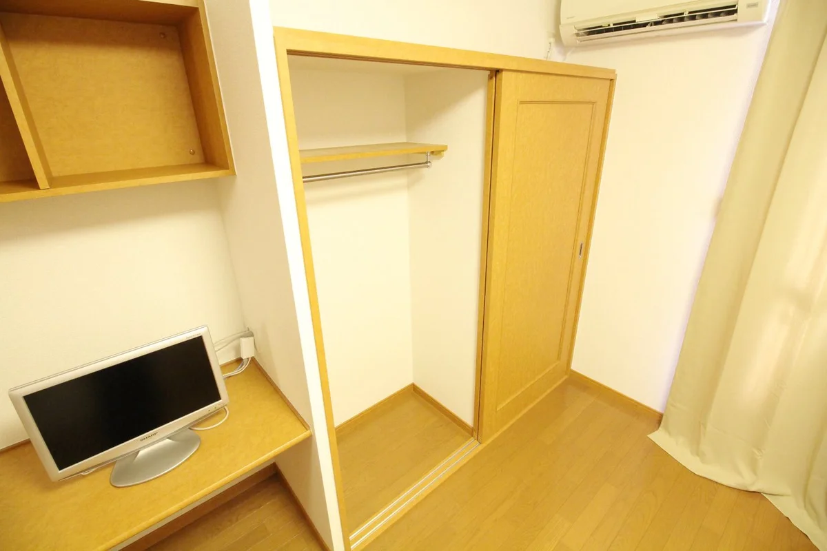 大切な洋服を収納するのに欠かせないクローゼットを完備！