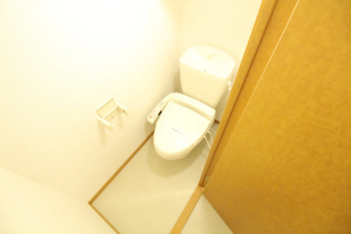 温水洗浄便座付きのセパレート仕様です♪