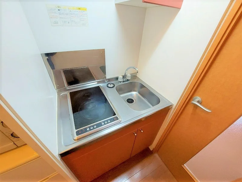 ２口電気コンロ設置済。すぐに使用出来ます。