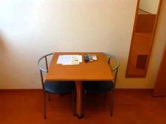 テーブル、椅子