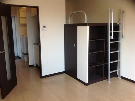 実際のお部屋と異なる場合がございます。