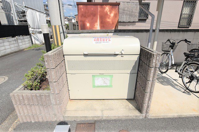 ゴミ置き場
