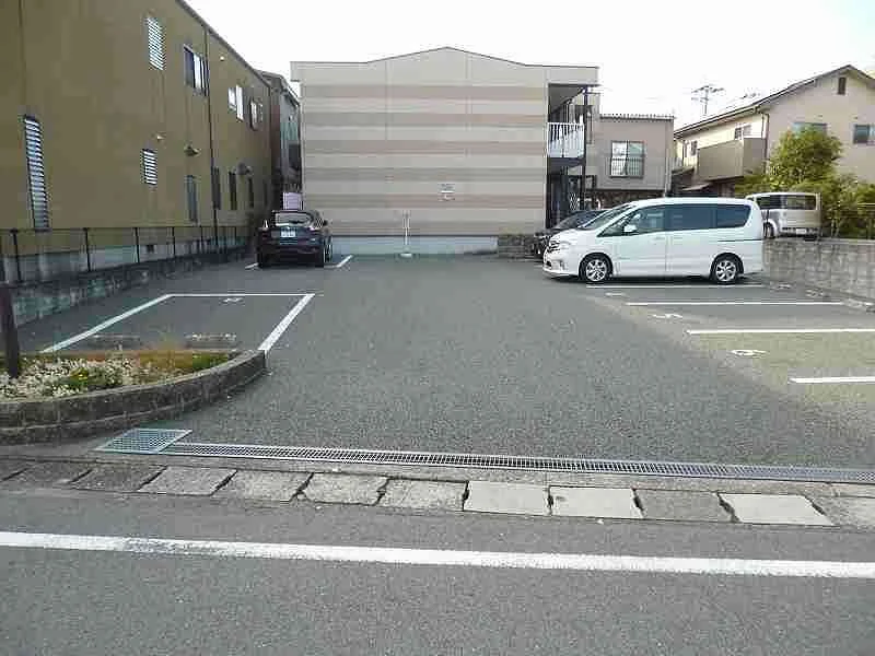 設備・仕様は号室により異なる為、現況を優先致します。