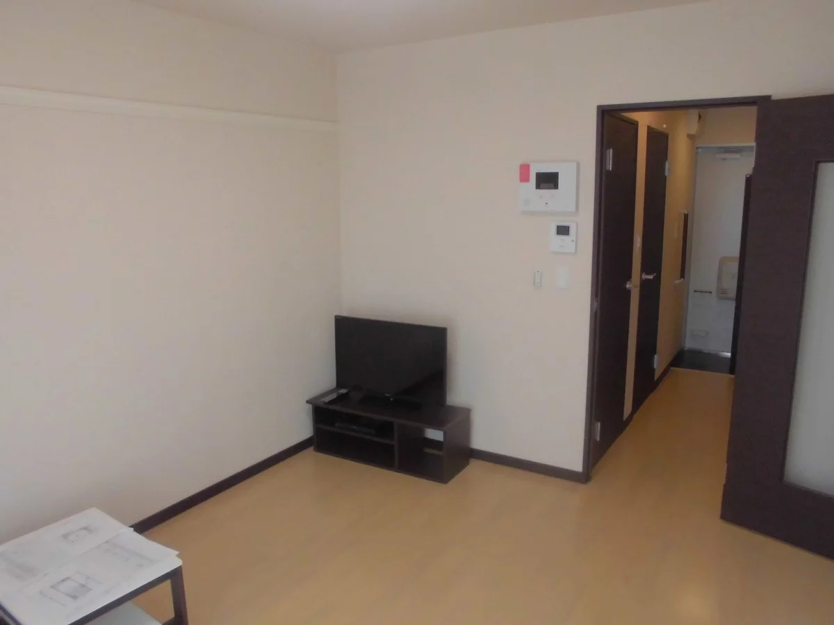 設備・仕様は号室により異なる為、現況を優先致します。