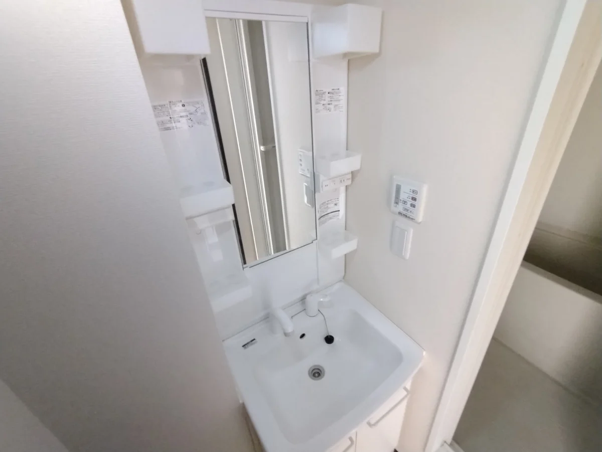 独立洗面台