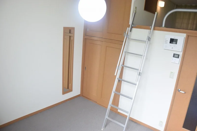 ロフト付き物件です。収納としてもお使いいただけます！