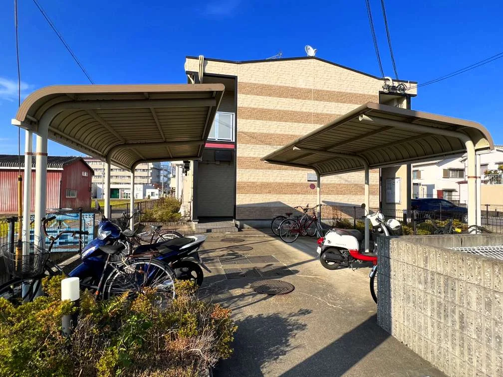 屋根付き駐輪場