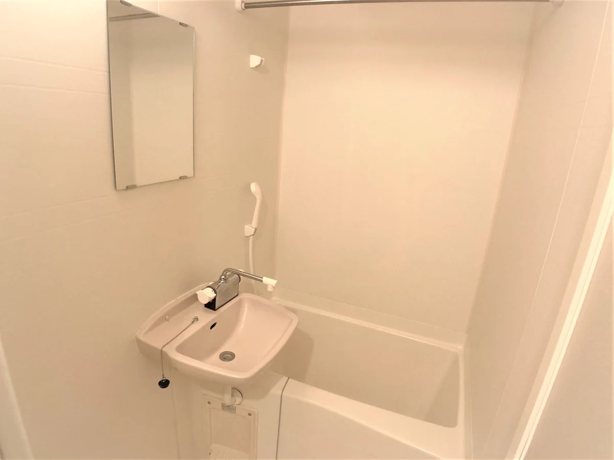 設備・使用は号室により異なる為、現況を優先致します。