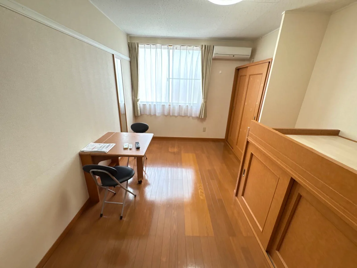 1階はフローリング、2階はじゅうたんです。