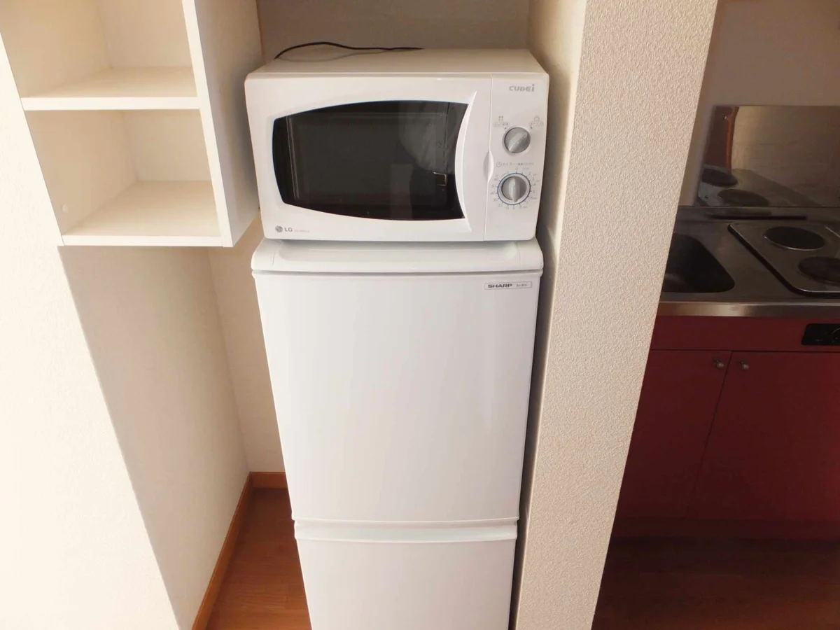 電子レンジ・冷蔵庫（家電は部屋によりメーカー等異なります）