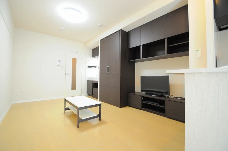 お部屋によって壁の色が違う場合がございます。