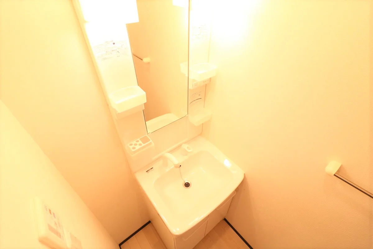 女性におすすめ！朝のバタバタには独立洗面台が必須！