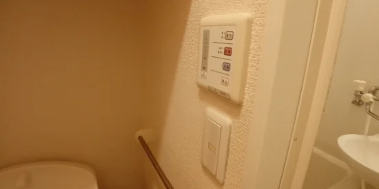 浴室乾燥機ついてます