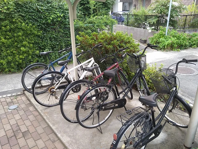駐輪場　原付＆自転車のみ駐輪可能