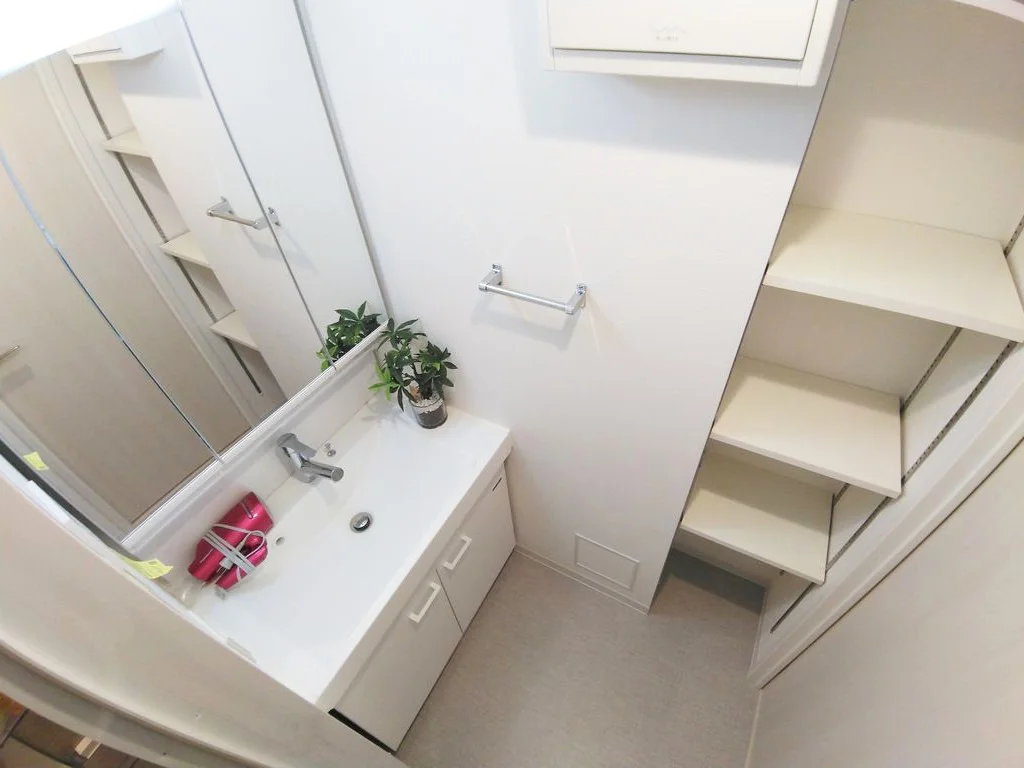 ※図面・写真と現場が異なる場合は現場を優先します。　※撮影用の観葉植物・食器調理器具・雑貨類等は御座いません。