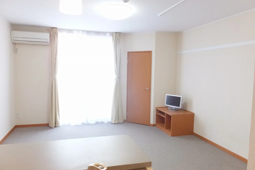 ウォークインクローゼットのお部屋です。